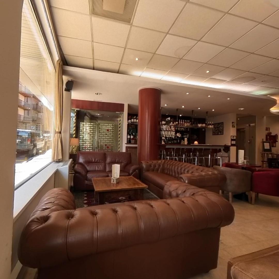 Hotel Cubil Pas De La Casa Dış mekan fotoğraf